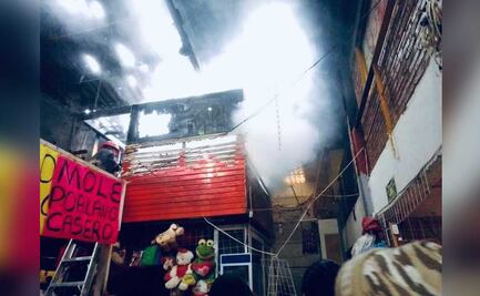 Se incendia local del mercado de Zacatlán