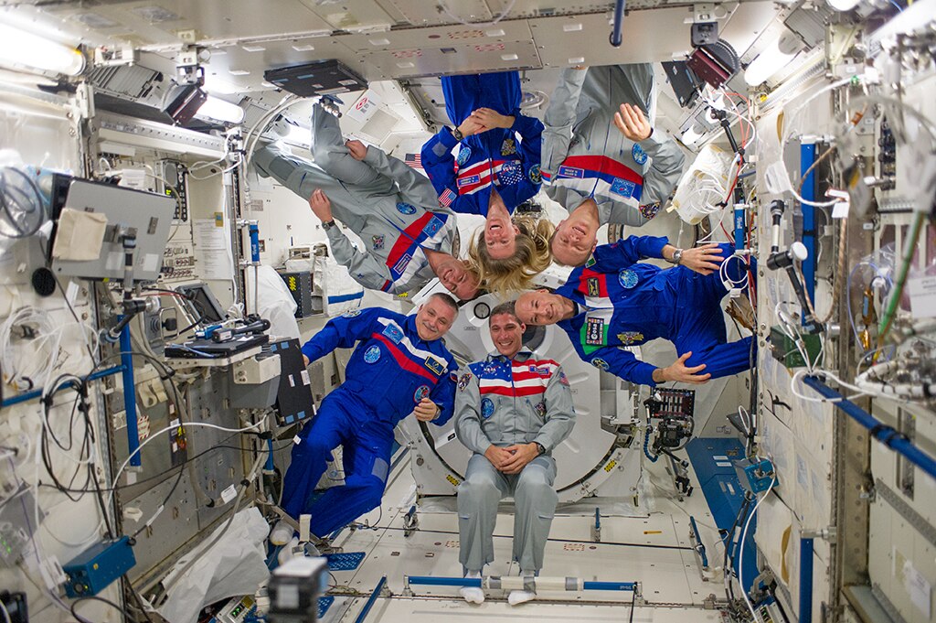 La NASA está evaluando la opción de lanzar la misión Crew-9, programada para el 24 de septiembre, con solo dos astronautas en lugar de los cuatro habituales, para abordar esta situación. 

Foto: Producción El Universal Puebla