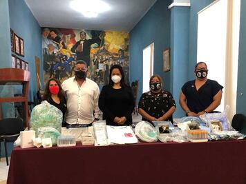 Migrantes de Estados Unidos donan insumos médicos a municipios de Puebla