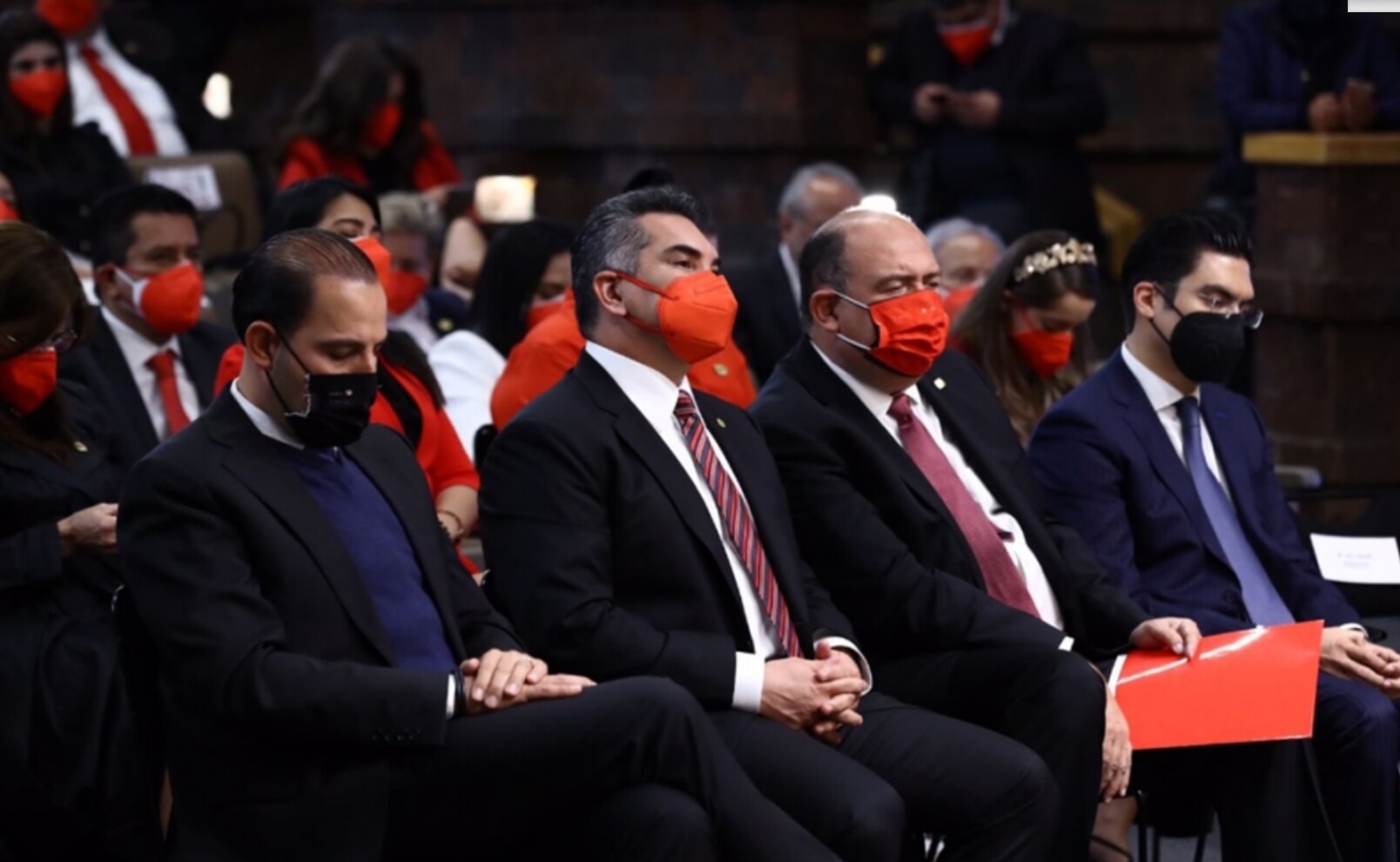 Denuncian PAN y PRD persecución política de AMLO contra opositores