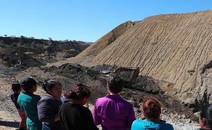 Ejidatarios de Ixtacamaxtitlán se manifiestan contra minera canadiense