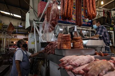 Alimentos siguen aumentando de precios; INEGI reporta inflación de 7.65%