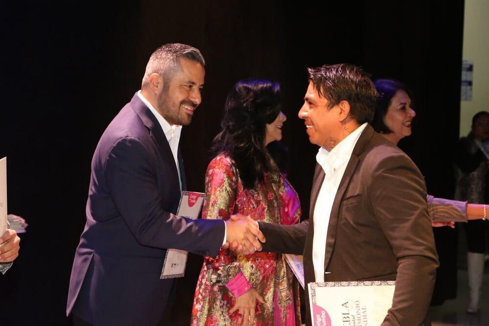 Reconocen esfuerzo de los trabajadores del Ayuntamiento de Puebla | Foto: Especial