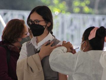 Vacuna para 15 a 17 años en Puebla. Inicia registro