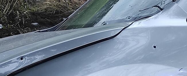 Balean camioneta de candidato en Izúcar