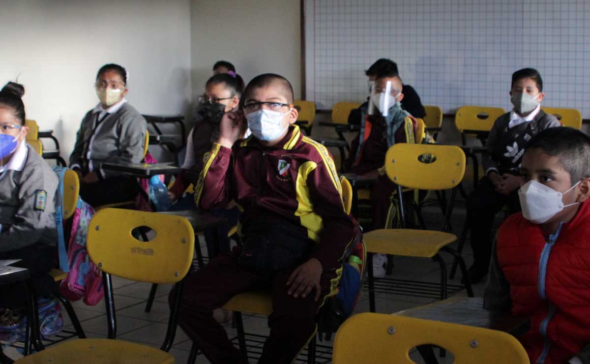 No hay riesgos y todos a clases el lunes, insiste Barbosa