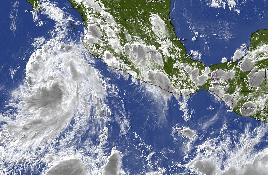 La tormenta tropical Carlotta avanza sobre el océano Pacífico y se espera que se intensifique lentamente hasta convertirse en un huracán, advirtió la Comisión Nacional del Agua (Conagua) el jueves 1 de agosto.


Foto: Producción El Universal Puebla