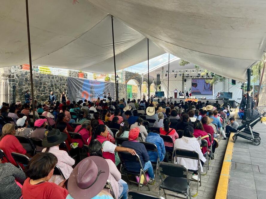Al informe del presidente municipal de Calpan asistieron alrededor de 600 personas | Fotos Especiales
