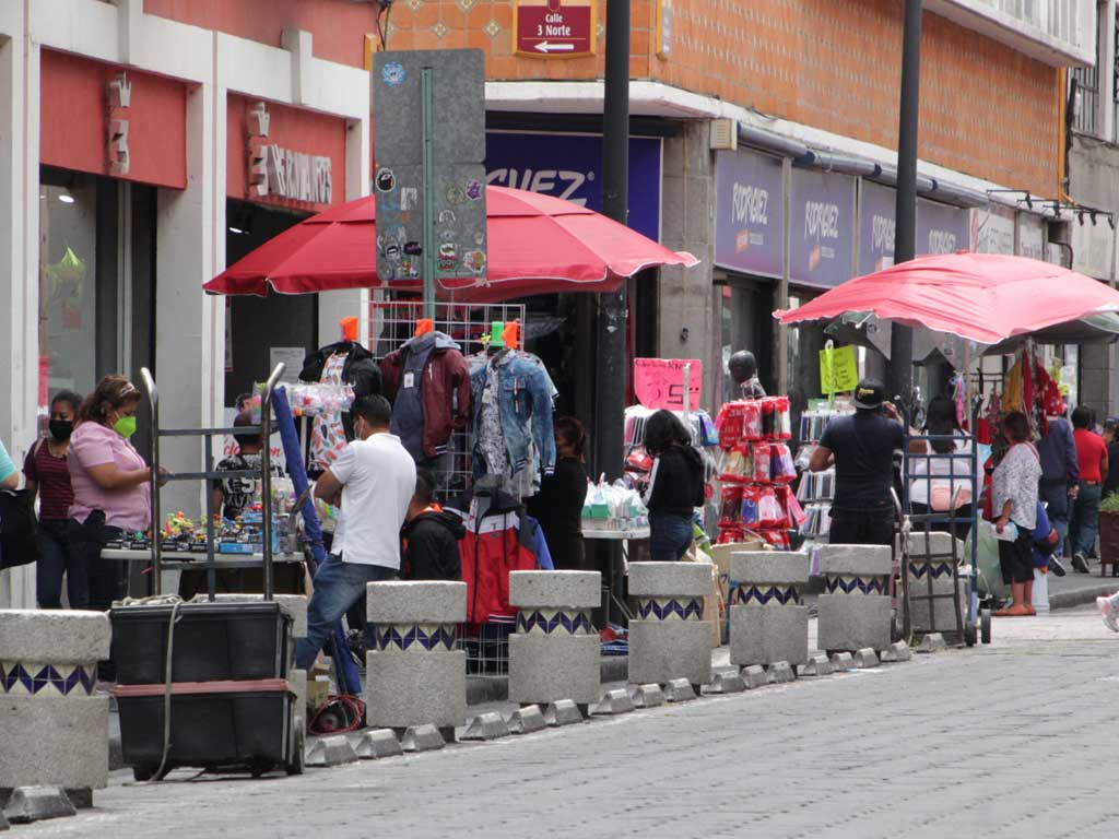 Acuerdan un fin de semana sin ambulantes en Puebla capital