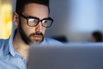 ¿Por qué los millennials son más propensos a las estafas online?