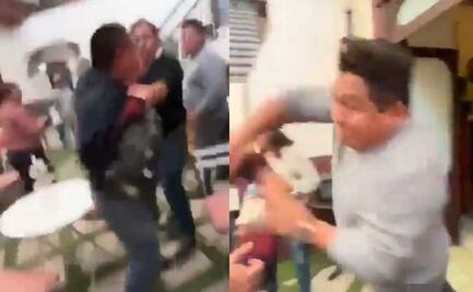 VIDEO. Captan golpiza entre mezcaleros por deuda de 8 mil pesos en Puebla