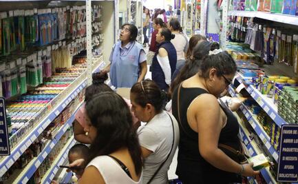 ¿Madrina de útiles escolares? Publican más casos de la inusual petición