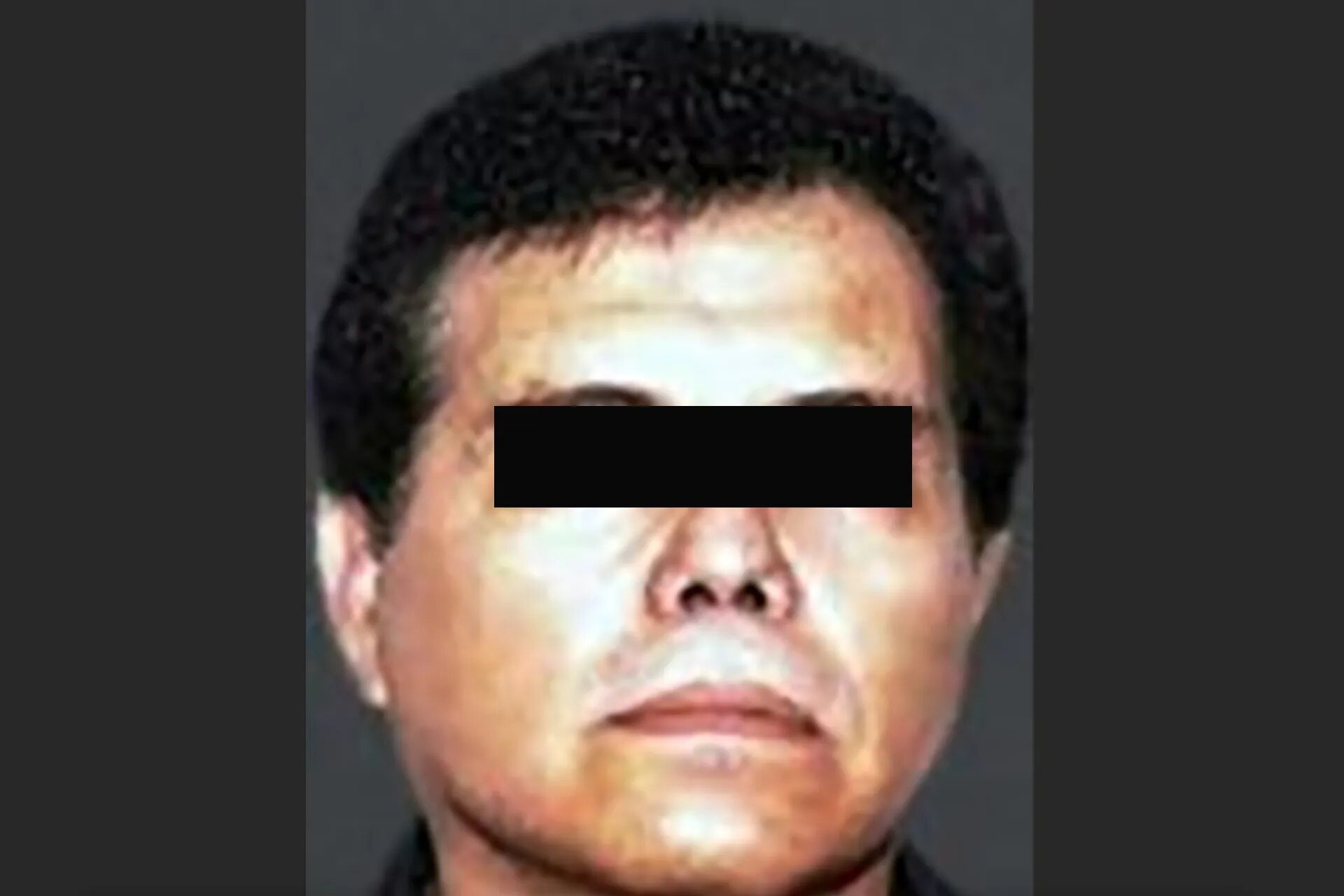 En una entrevista con la Revista Proceso, publicada en abril de 2010, “El Mayo” Zambada se presentó como un hombre de familia y compartió detalles sobre su vida en el narcotráfico, una trayectoria que comenzó en la década de 1970. 
Foto: Producción El Universal Puebla