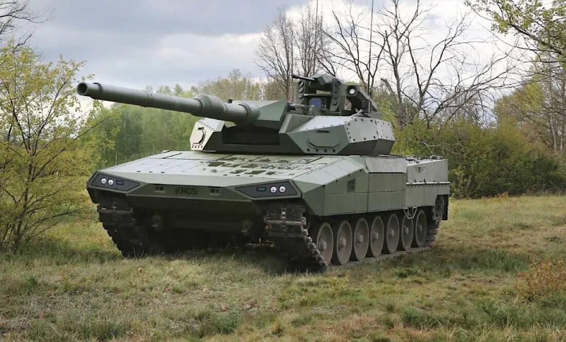 El modelo más reciente de esta serie es el Leopard 2, que ha experimentado diversas actualizaciones y versiones a lo largo de los años para mejorar sus capacidades y adaptarse a las necesidades modernas y futuras de combate.
Foto: Producción El universal Puebla