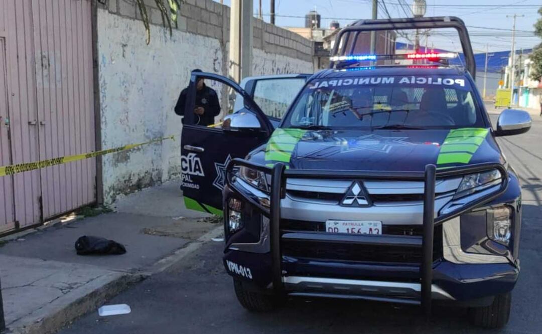 Elementos de la Policía Municipal acordonaron la zona donde fue hallado un cráneo humano | Foto: Especial