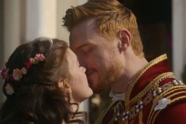 "Sangre, Sexo y Realeza" es una serie británica que ofrece un vistazo a las vidas de las monarcas más mortíferos, sensuales e icónicos de la historia de Inglaterra.

Foto: Producción El Universal