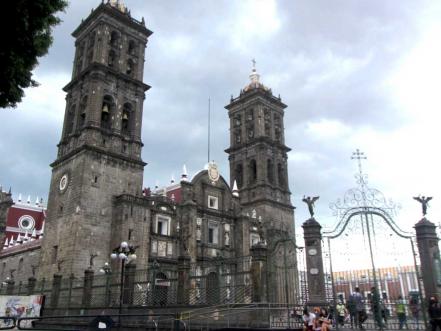 ¿Cuántas iglesias hay en Puebla?