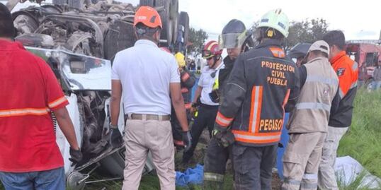 Accidente en la carretera Amozoc-Oriental deja 3 muertos, incluidos dos menores de edad