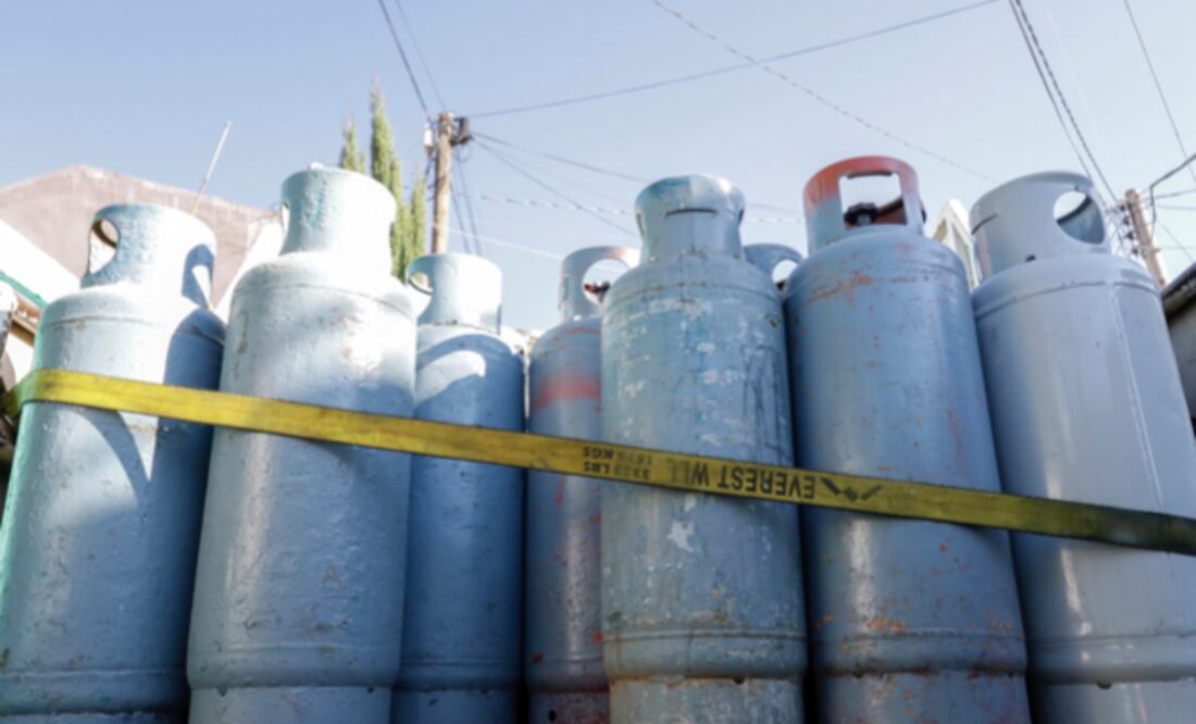 Según la lista publicada por la Comisión Reguladora de Energía (CRE), para la semana del 7 al 13 de julio, el precio del tanque de gas de 20 kilos en Puebla subirá de 384.2 a 385.4 pesos.
Foto: Producción El Universal Puebla