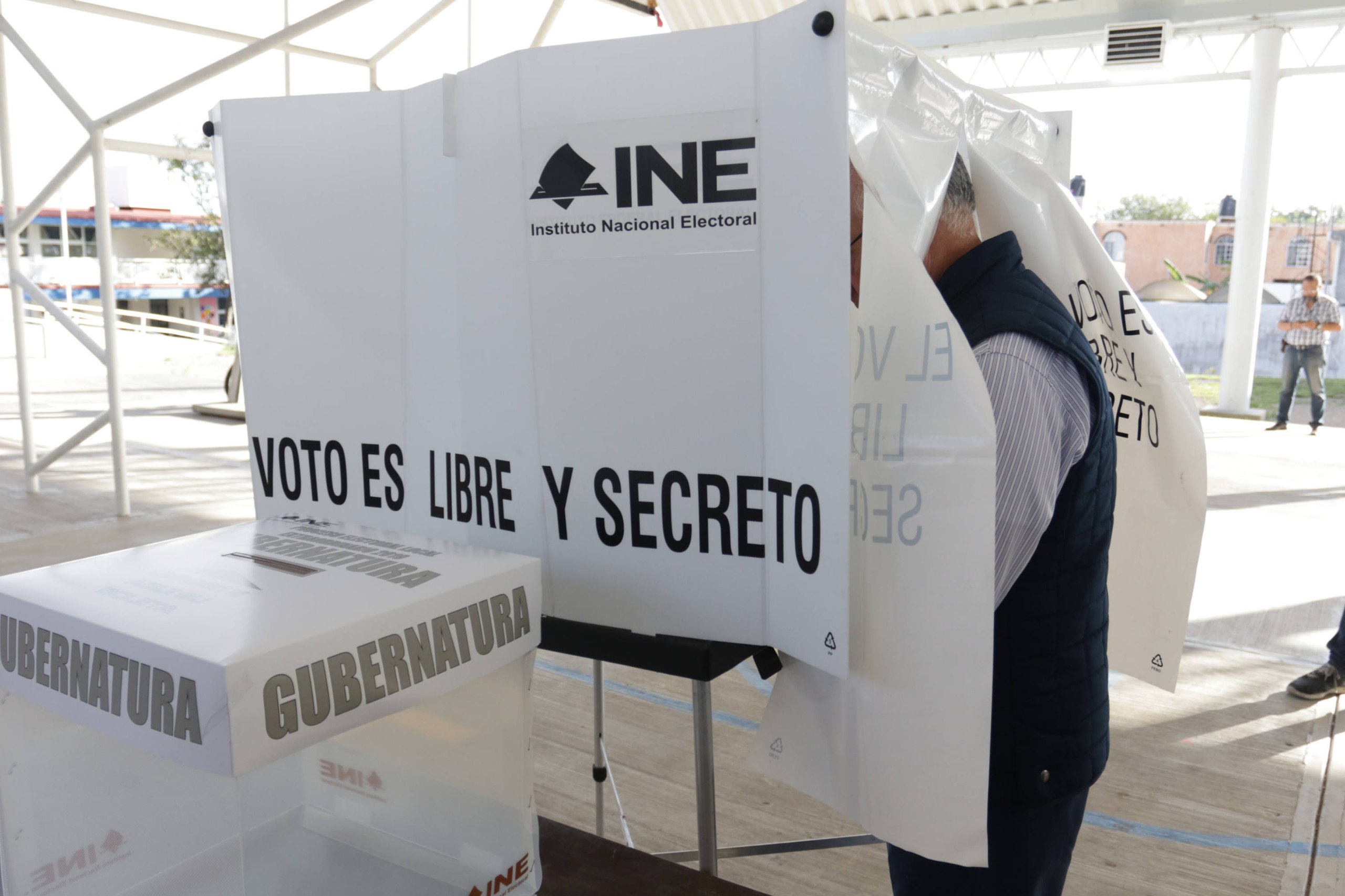 El domingo 2 de junio tendremos un día electoral sin precedentes en todo el país, con más de 20 millones de mexicanos ejerciendo su derecho. 

Foto: Producción El Universal 