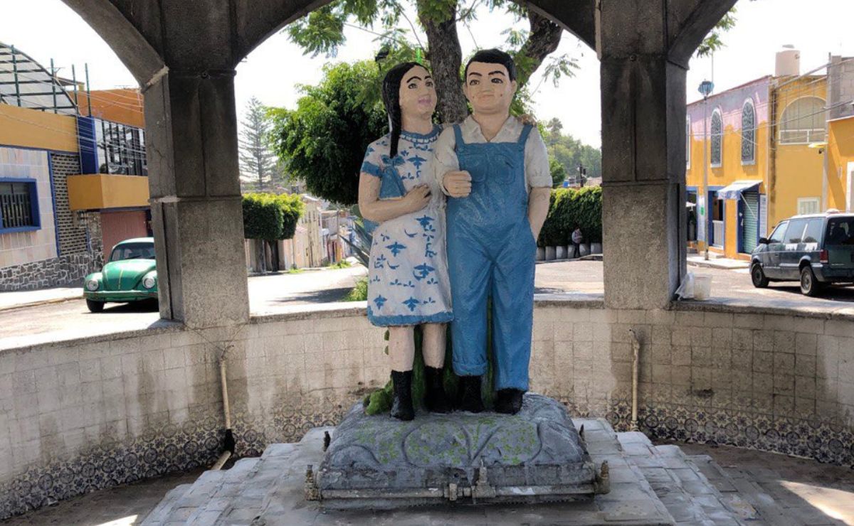 Oufits que han lucido los niños de la Fuente de los Muñecos en Xonaca