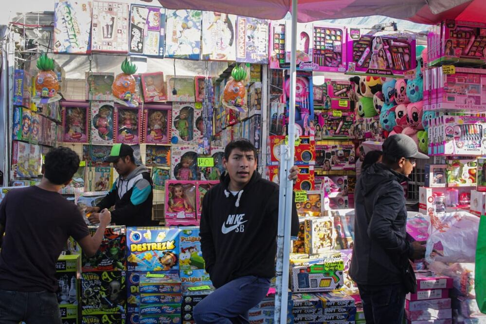 Vendedores ambulantes podrán instalarse en el Centro Histórico de Puebla | Agencia Es Imagen para El Universal Puebla
