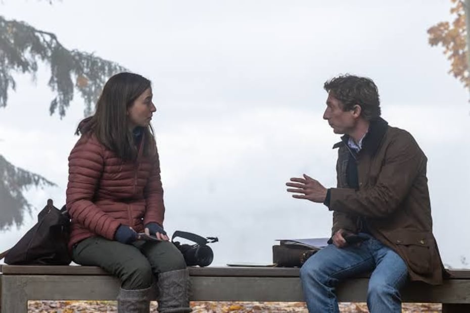 La película completa recae en los hombros de la dinámica entre Mikey Madison y Jeremy Allen White, la cual logra su cometido | Foto: Columbia Pictures