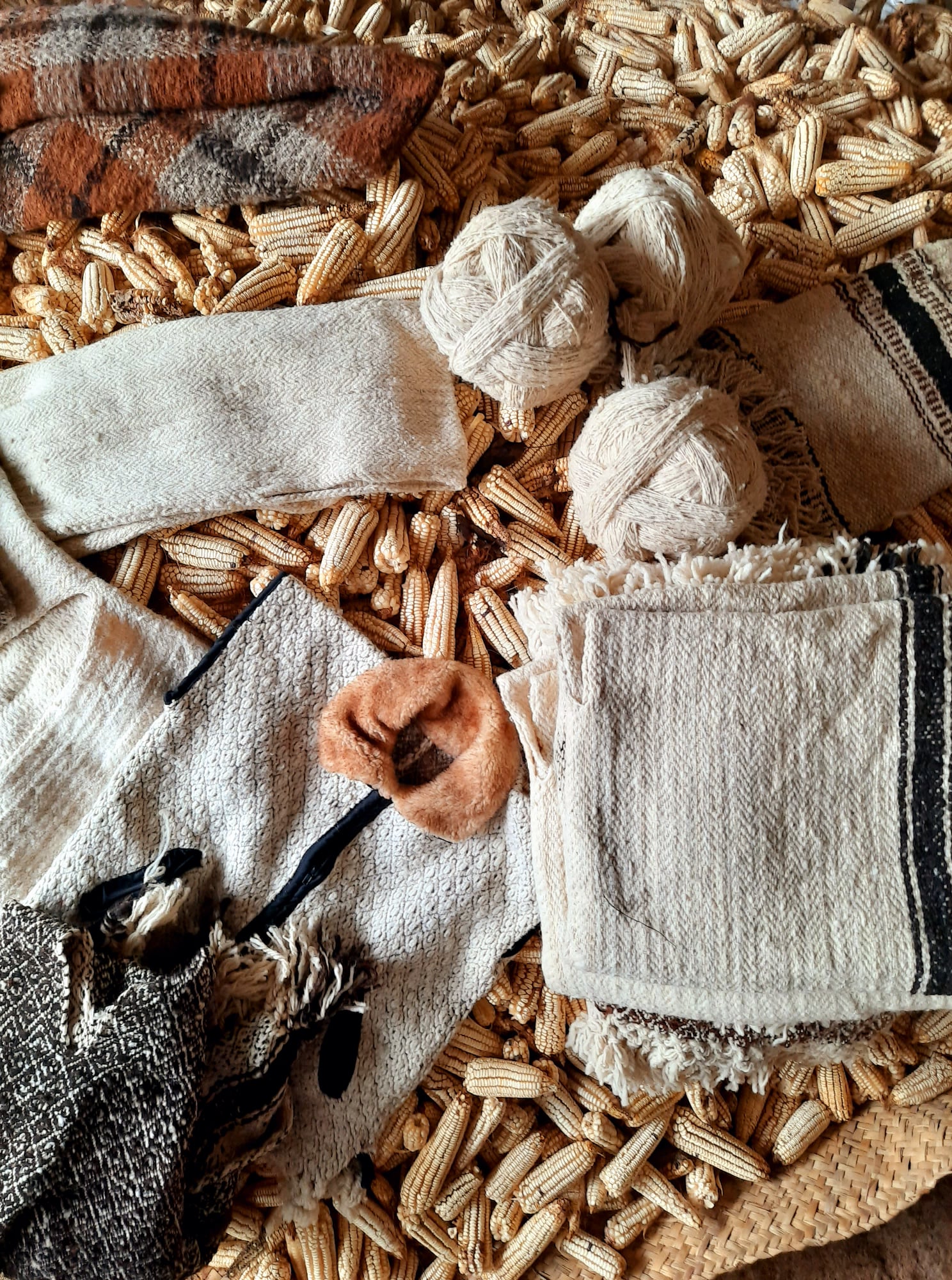 En este increíble Pueblo Mágico hacen ropa artesanal para esta temporada | Fotos Facebook Tetela Tesoro Natural
