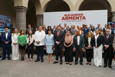 Armenta presenta a nuevos miembros de su gabinete; repite Josefina Morales en Finanzas