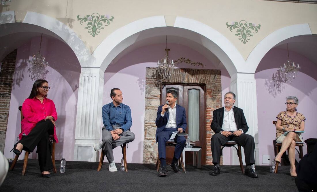 Lalo Rivera asistió a un foro de expertos | Foto: Especial