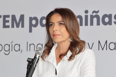 Olivia Salomón renuncia a la Secretaría de Economía, buscará la gubernatura de Puebla