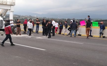 Autopista México-Puebla con bloqueos por protesta de ejidatarios de Tlahuapan