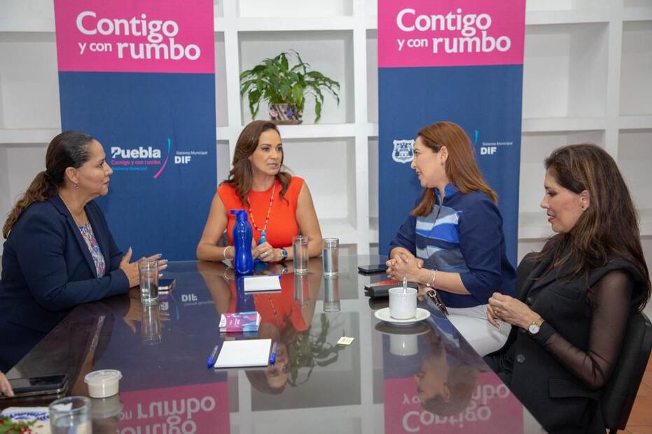Liliana Ortiz se reunió con presidentas del SMDIF de otros estados del país | Fotos Ayuntamiento de Puebla