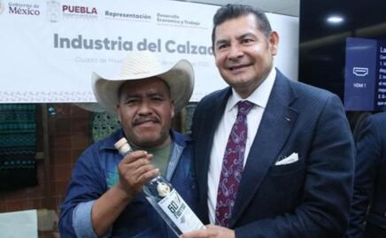 Mezcal poblano gana certamen internacional