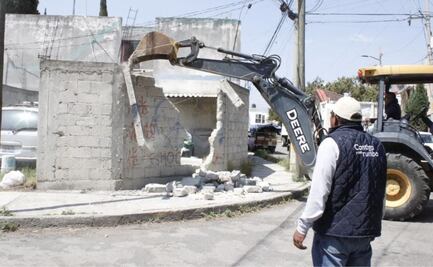 Gobierno municipal de Puebla continúa con la demolición de obras irregulares 