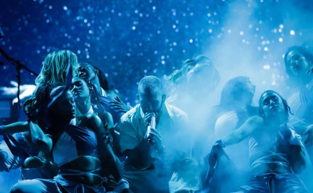 El cantante se presentó en la Feria de Puebla 2023