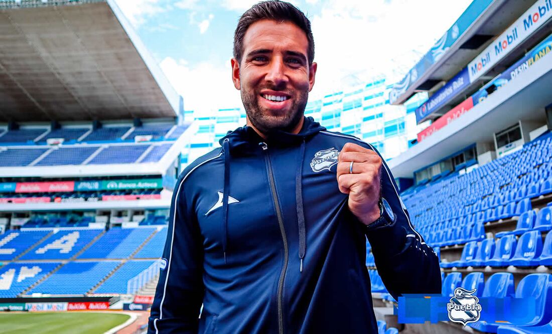 El volante ya se reportó en el Estadio Cuauhtémoc. Foto: Club Puebla
