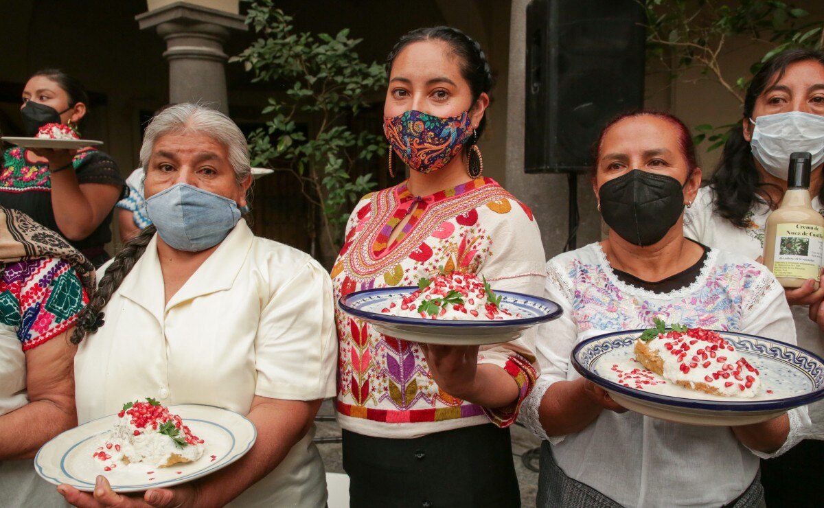 Cocineras tradicionales de Izúcar concursarán para hacer el mejor Chile en Nogada
