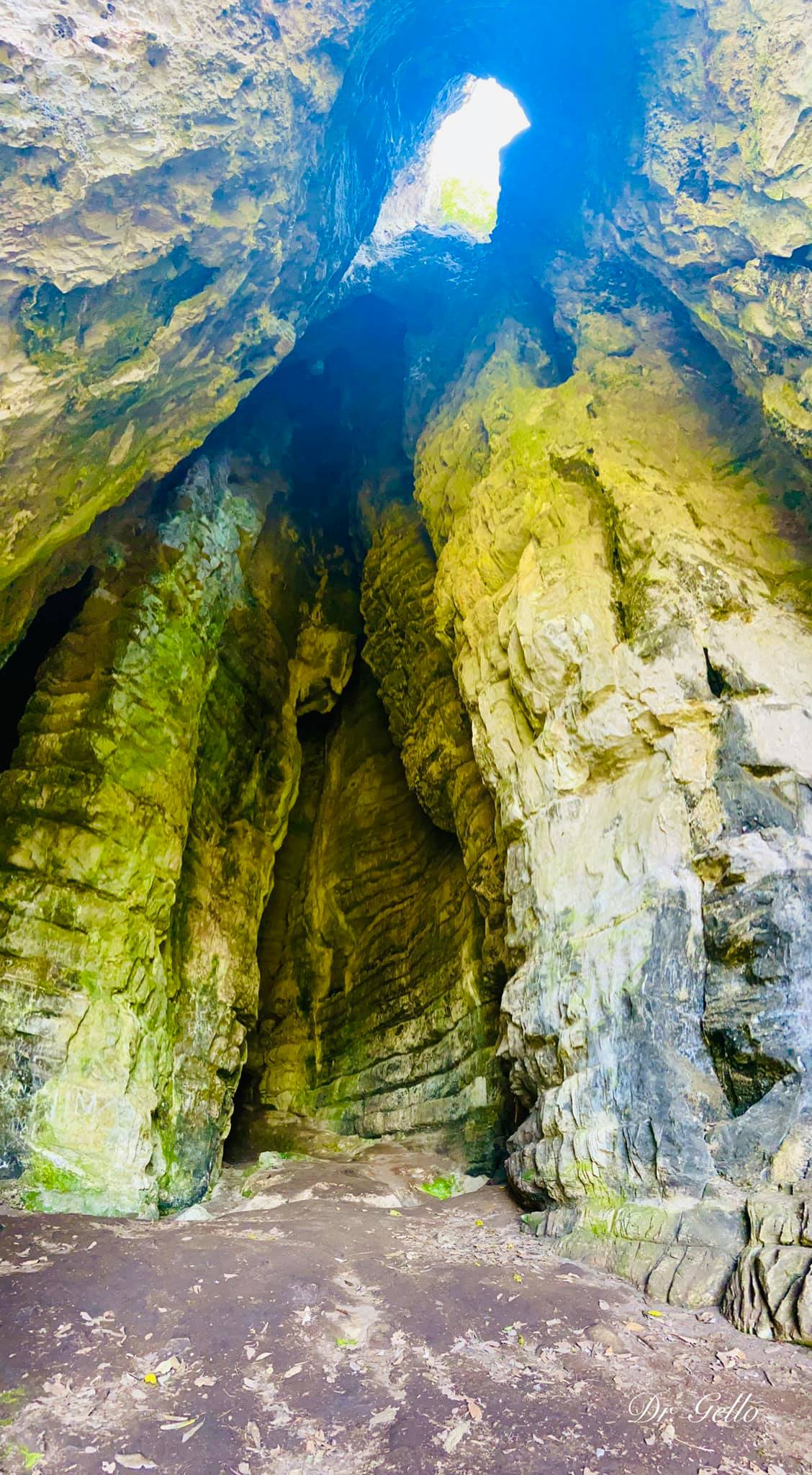 Por tu seguridad, es mejor explorar estos sitios acompañado de un experto | Foto: Facebook Tlatlauquitepec Pueblo Mágico 