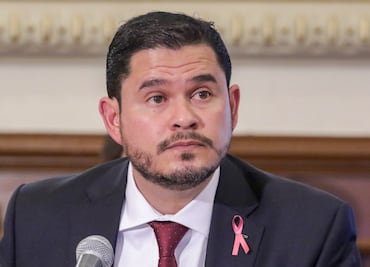 Renuncia contralor municipal de Puebla