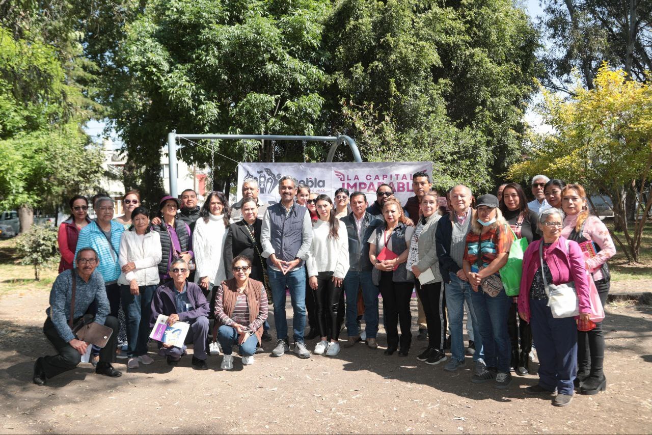 En esta ocasión se dio mantenimiento en el Fraccionamiento Valle Dorado | Foto: Ayuntamiento de Puebla
