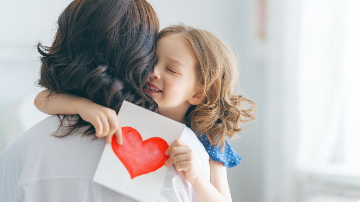 ¿Quién inventó el Día de las Madres? ¿Por qué se festeja el 10 de mayo en México?