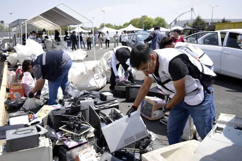 Estudiantes y personal de la BUAP participaron en el Reciclatón 2026 | Foto: Buap