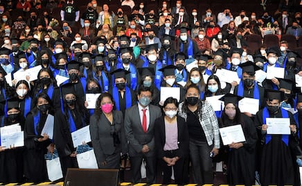Se gradúan alumnos de Biotecnología de la BUAP