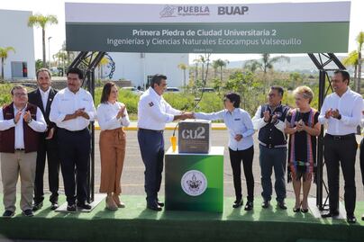 Rectora de la BUAP y gobernador colocan la primera piedra de Ciudad Universitaria 2
