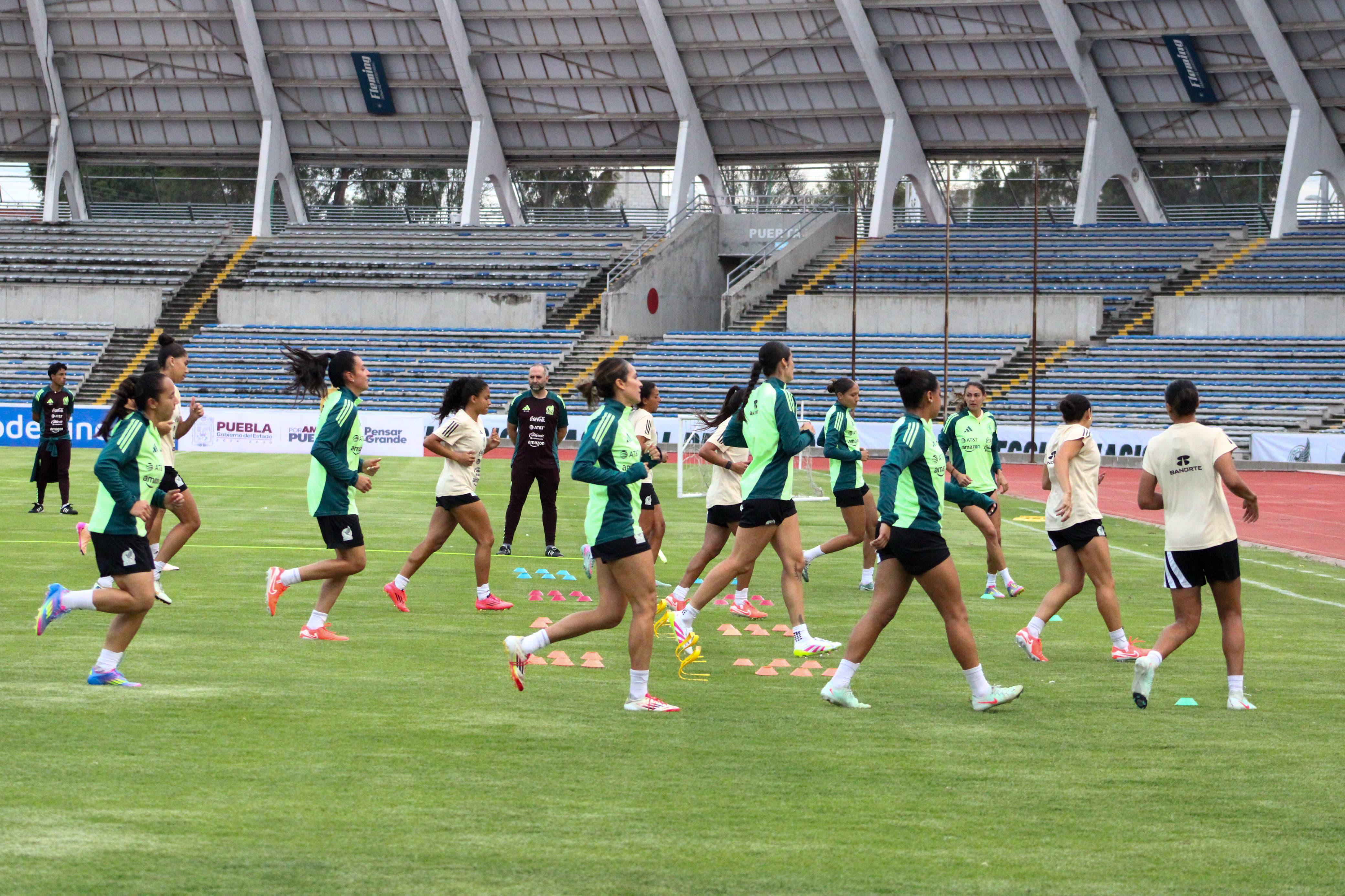La Selección Mexicana cerró preparación en el Estadio BUAP rumbo al duelo contra Uruguay | Fotos: Gobierno del Estado