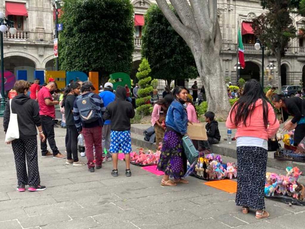 Lalo Rivera inicia estrategia para reordenar a los ambulantes