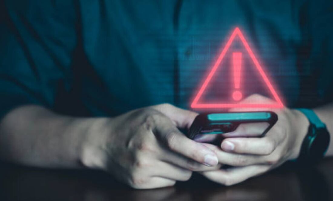 El Instituto Federal de Telecomunicaciones (IFT) había garantizado que durante el Simulacro Nacional, las compañías de telefonía móvil enviarían por primera vez notificaciones de alerta sísmica a smartphones con cobertura en la Ciudad de México y su área metropolitana.
Foto: Producción El Universal Puebla