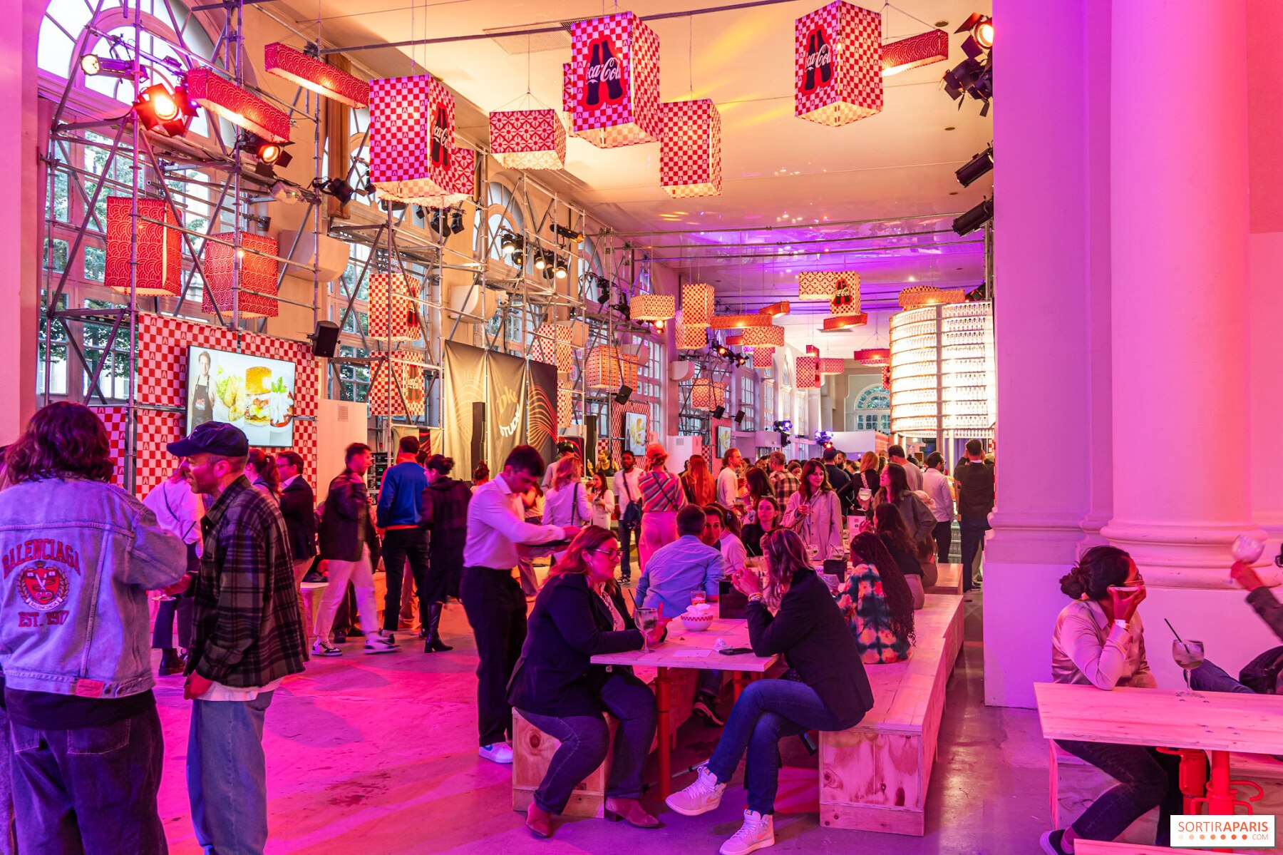 La empresa transnacional promete un festival culinario que combinará música y excelentes bebidas, ofreciendo una experiencia memorable para disfrutar con tu pareja, amigos o familiares.

Foto: Producción El Universal Puebla