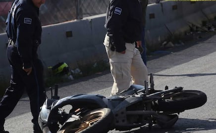 Motociclista muere atropellado en la federal México-Puebla